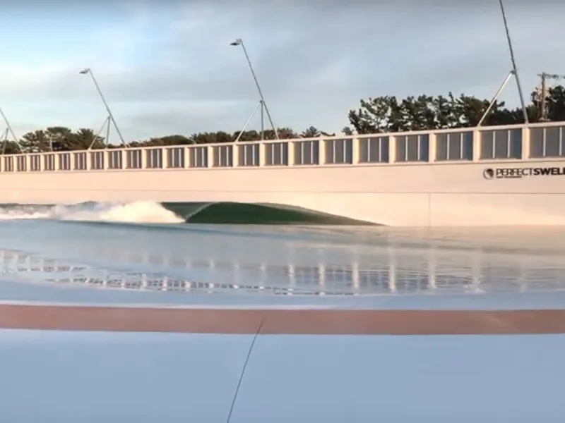 Surf Stadium Japan — foto 1